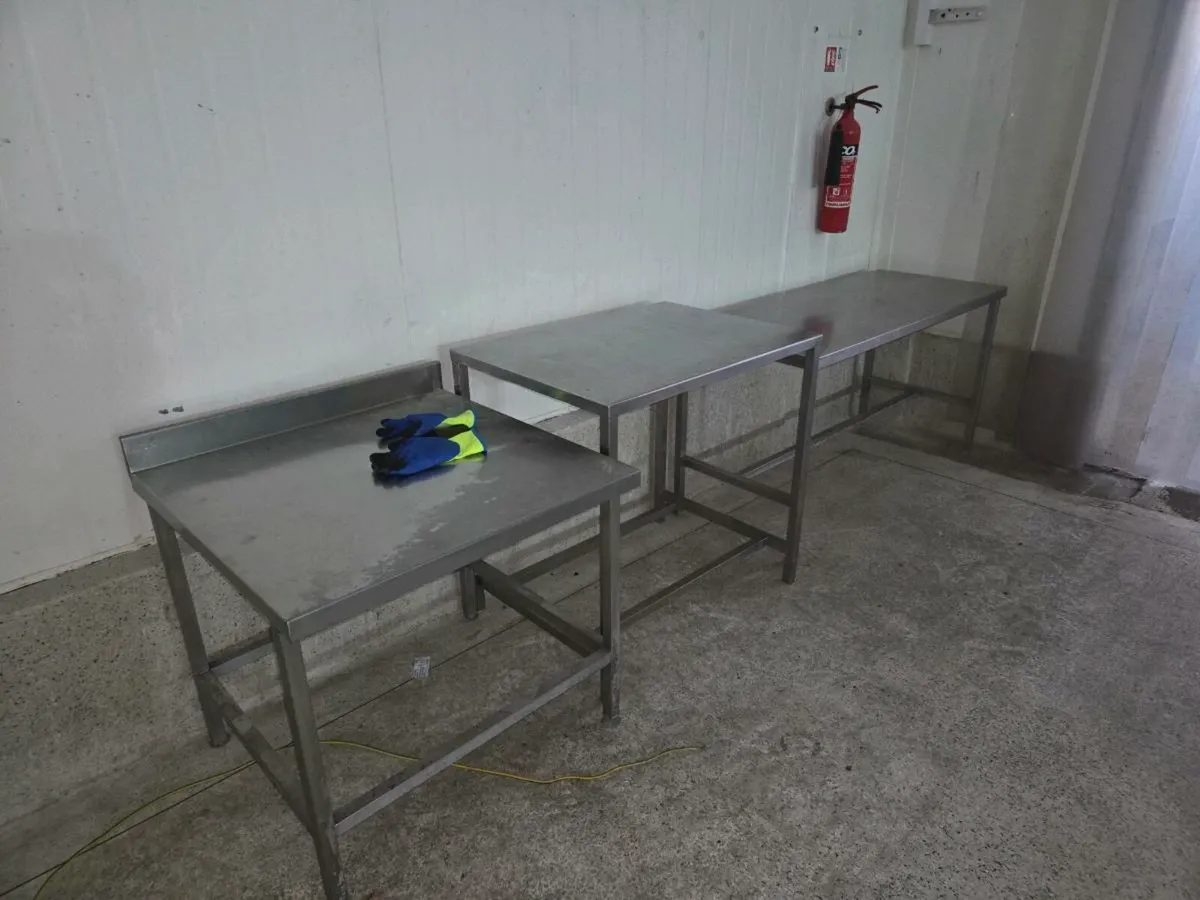 Stainless tables - Image 4