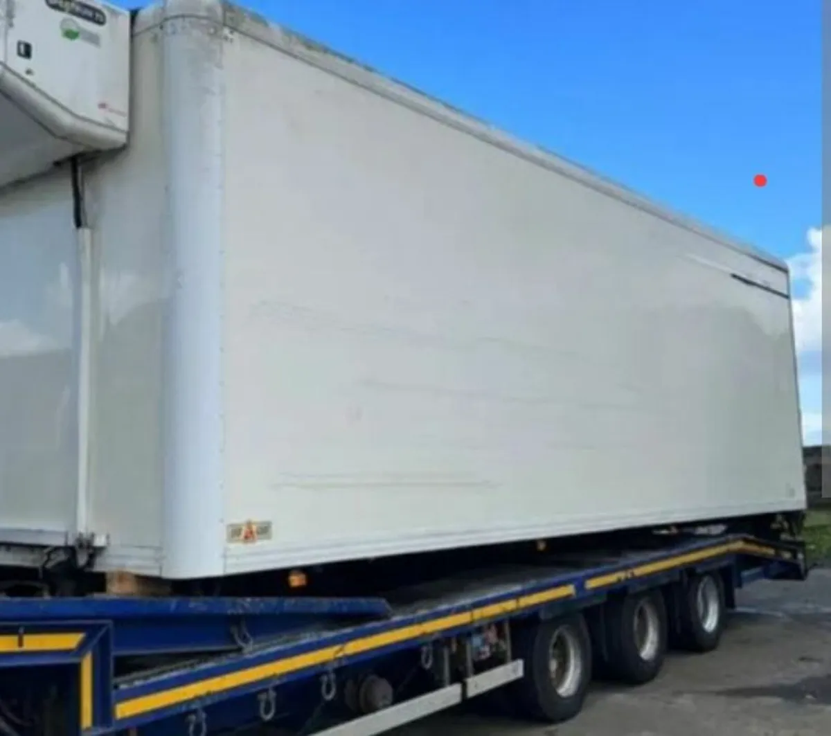 Yard / parking slots to rent - Image 3