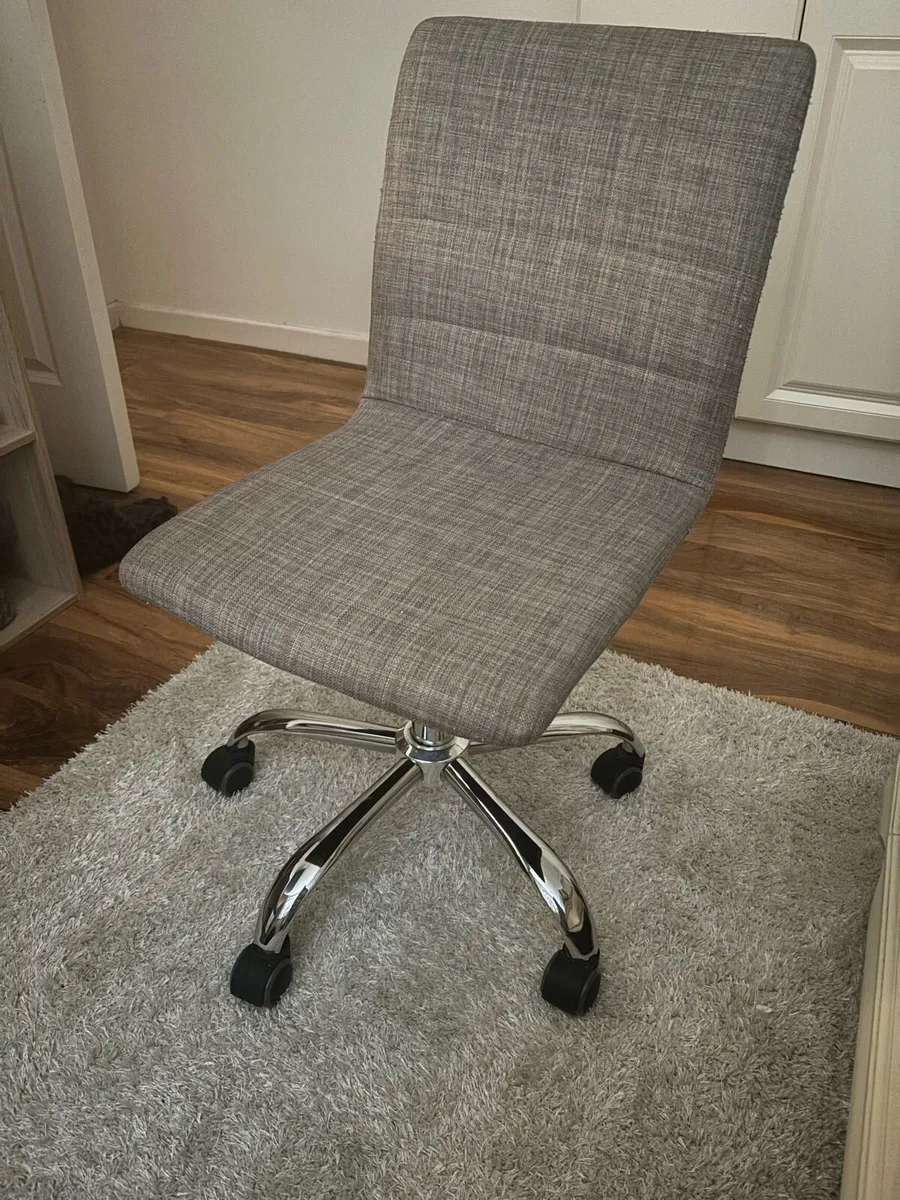 Desk Chair - Image 1