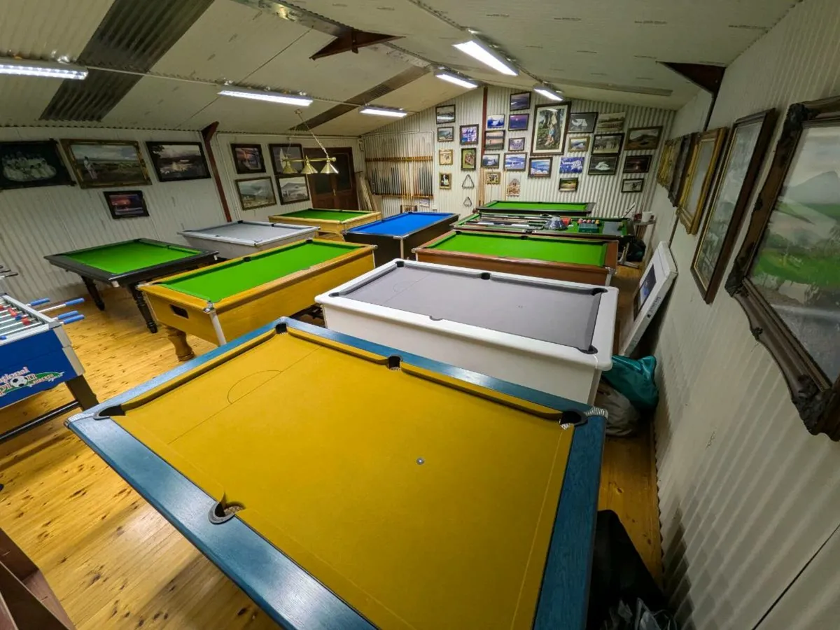 Pool table - Image 2