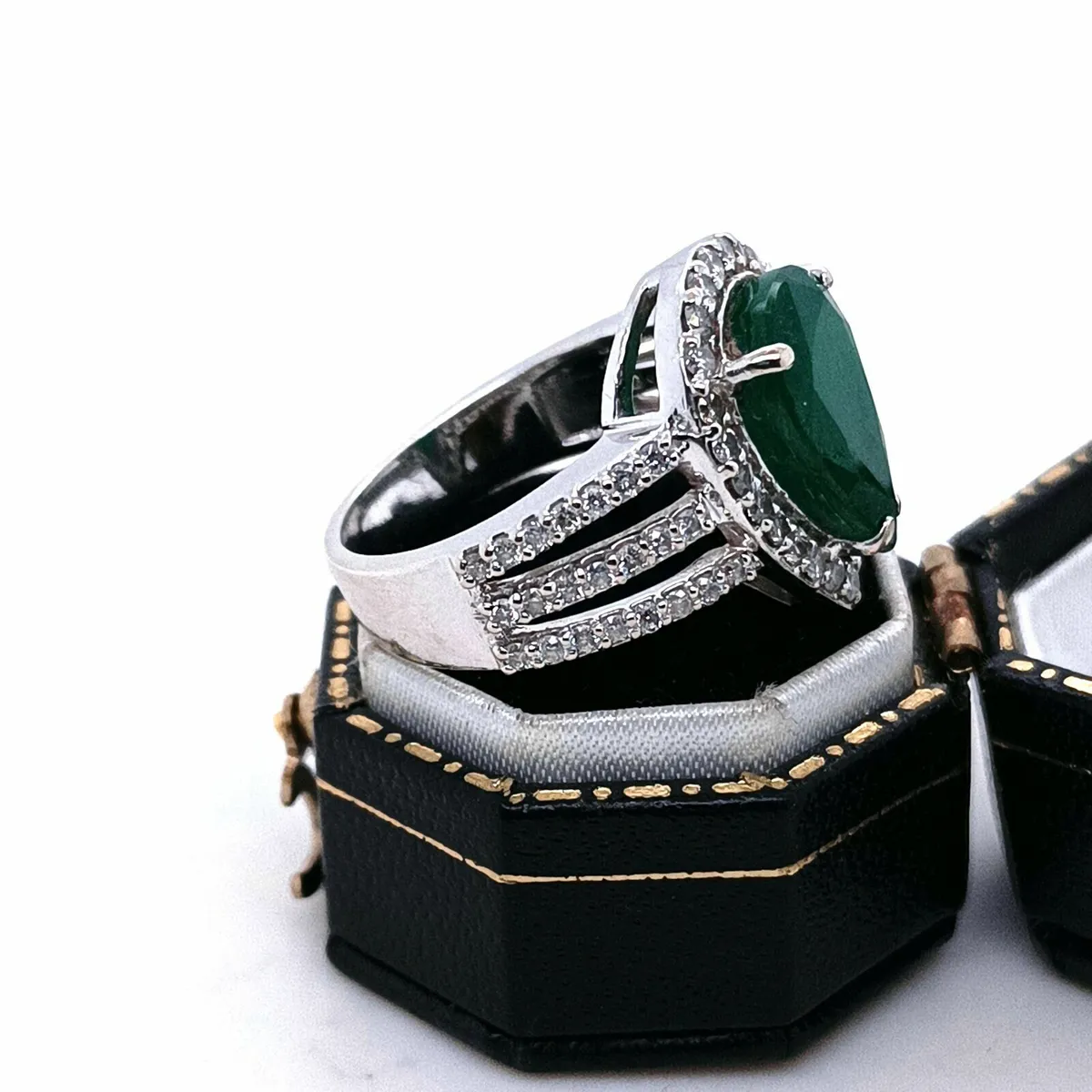 Pear Shape Emerald & Diamond Ring, 14k Gold - Image 4