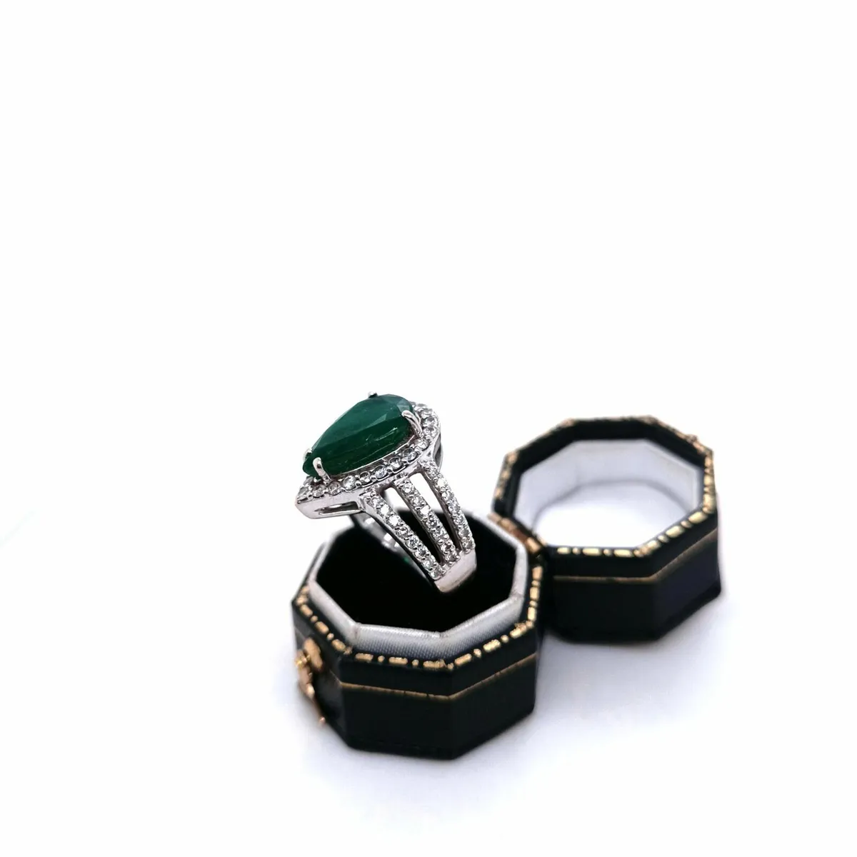 Pear Shape Emerald & Diamond Ring, 14k Gold - Image 3