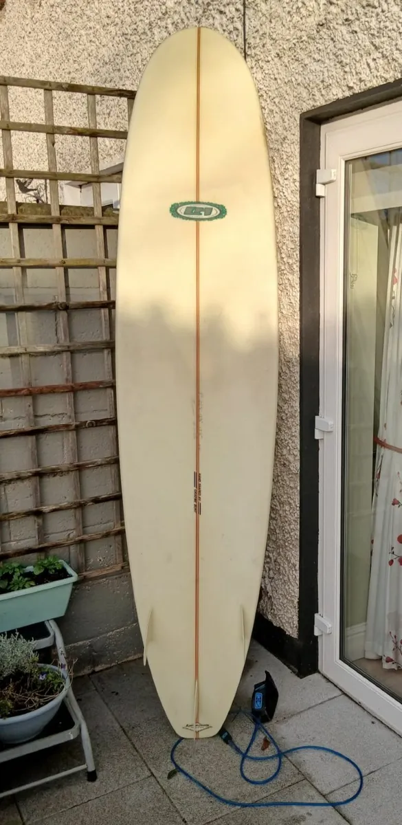 Surfboard 8ft6 - Image 2