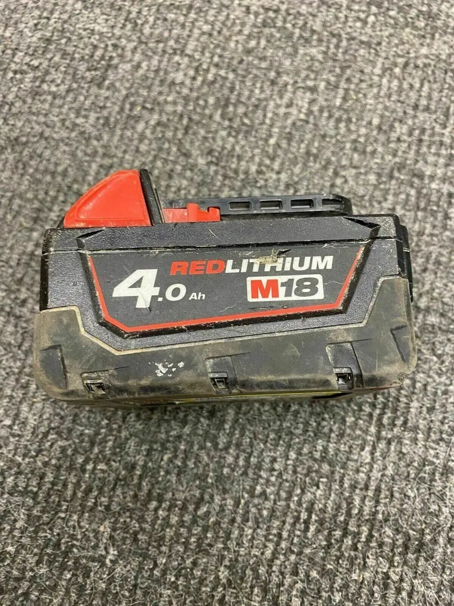 Milwaukee M18B4 4AH Battery - Image 1