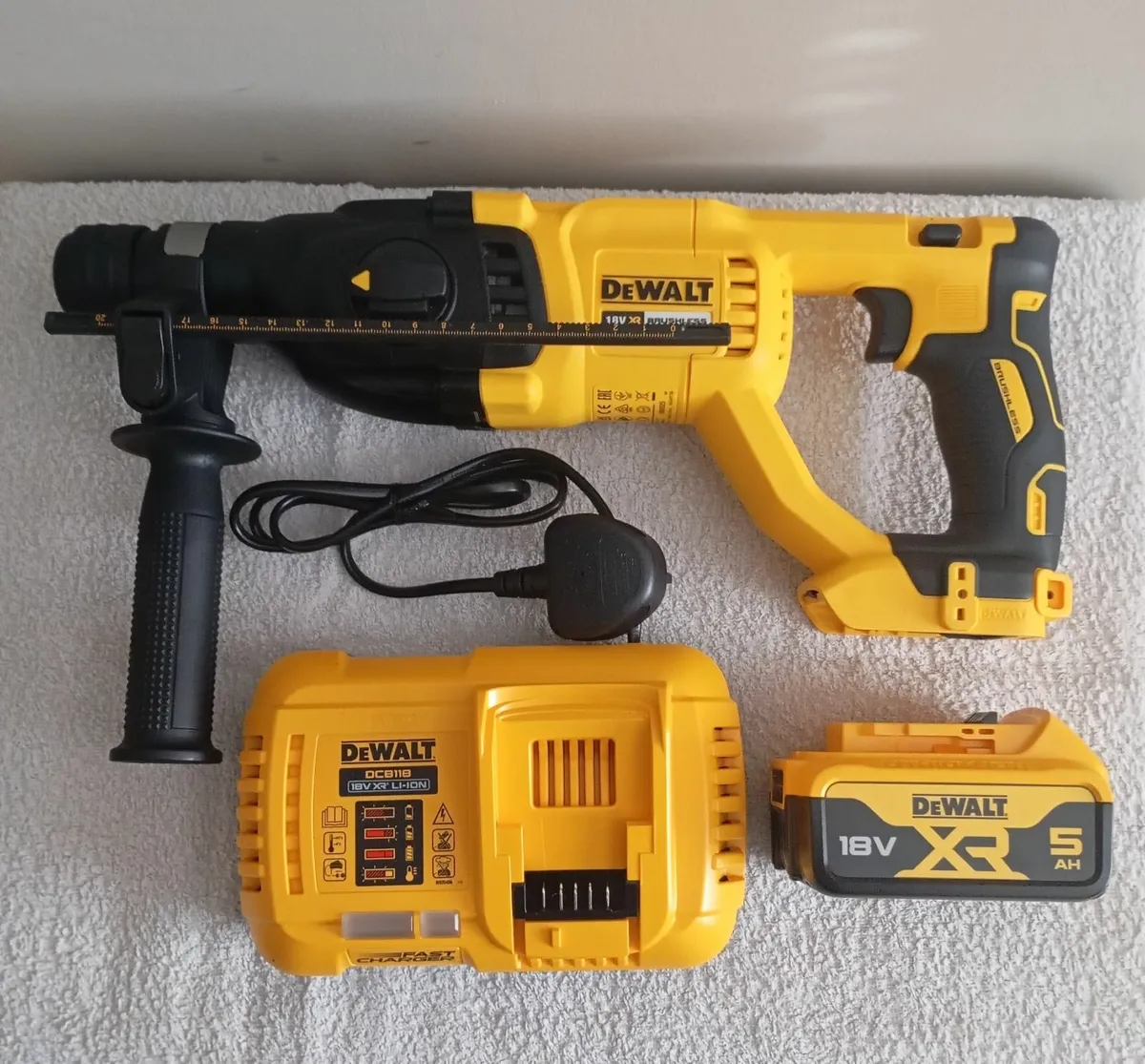 DeWalt dch033 - Image 1