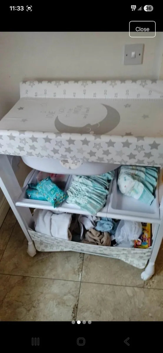 Baby changing unit - Image 1