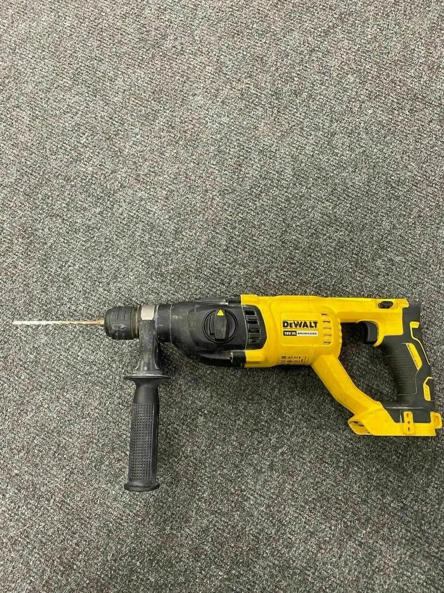 Dewalt DCH133 Drill - Image 1
