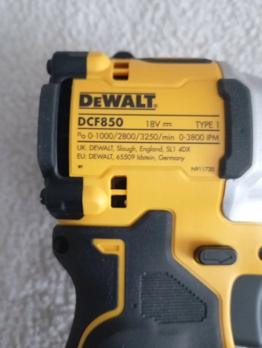 DeWalt dcf850 - Image 4