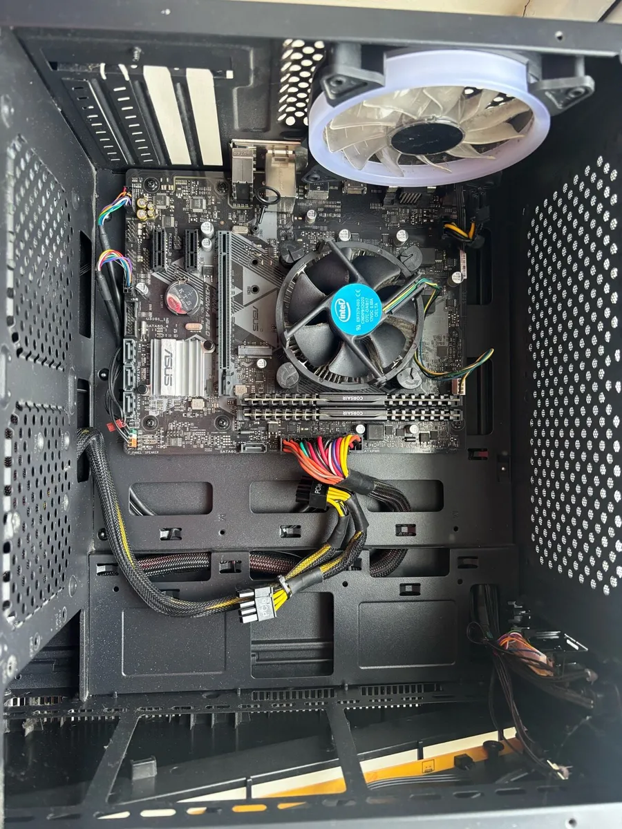 Gaming PC parts bundle - Image 1