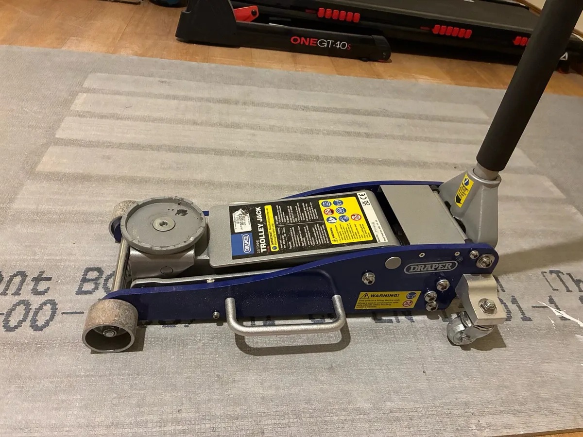 2.5T Draper Trolley Jack - Image 1