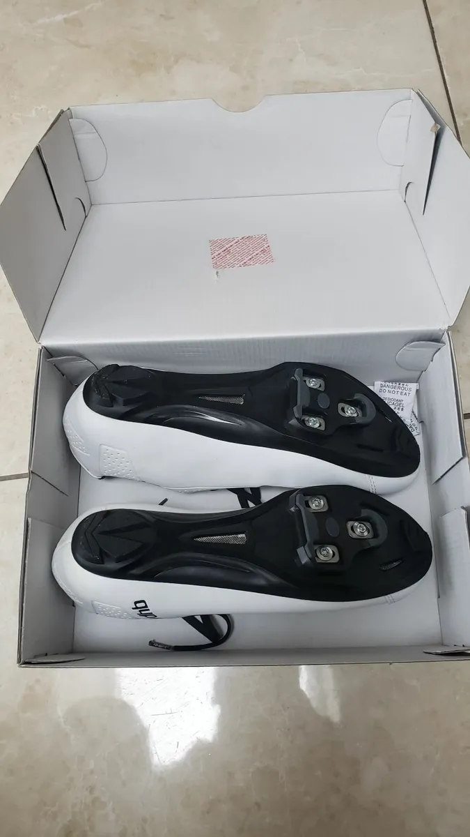 dhb road cycling shoes - Image 1