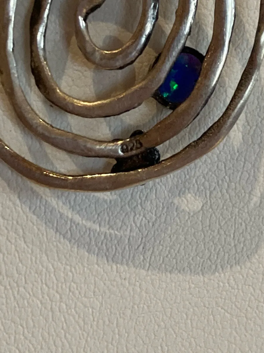 Sterling Silver pendant and chain - Image 4