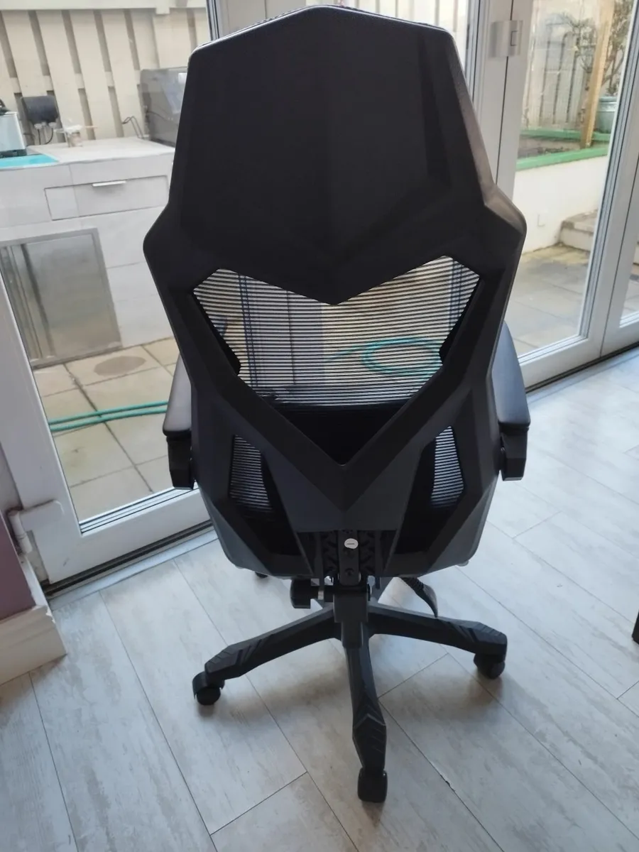 ADX Ergonomic Y 24 Gaming Chair - Image 3