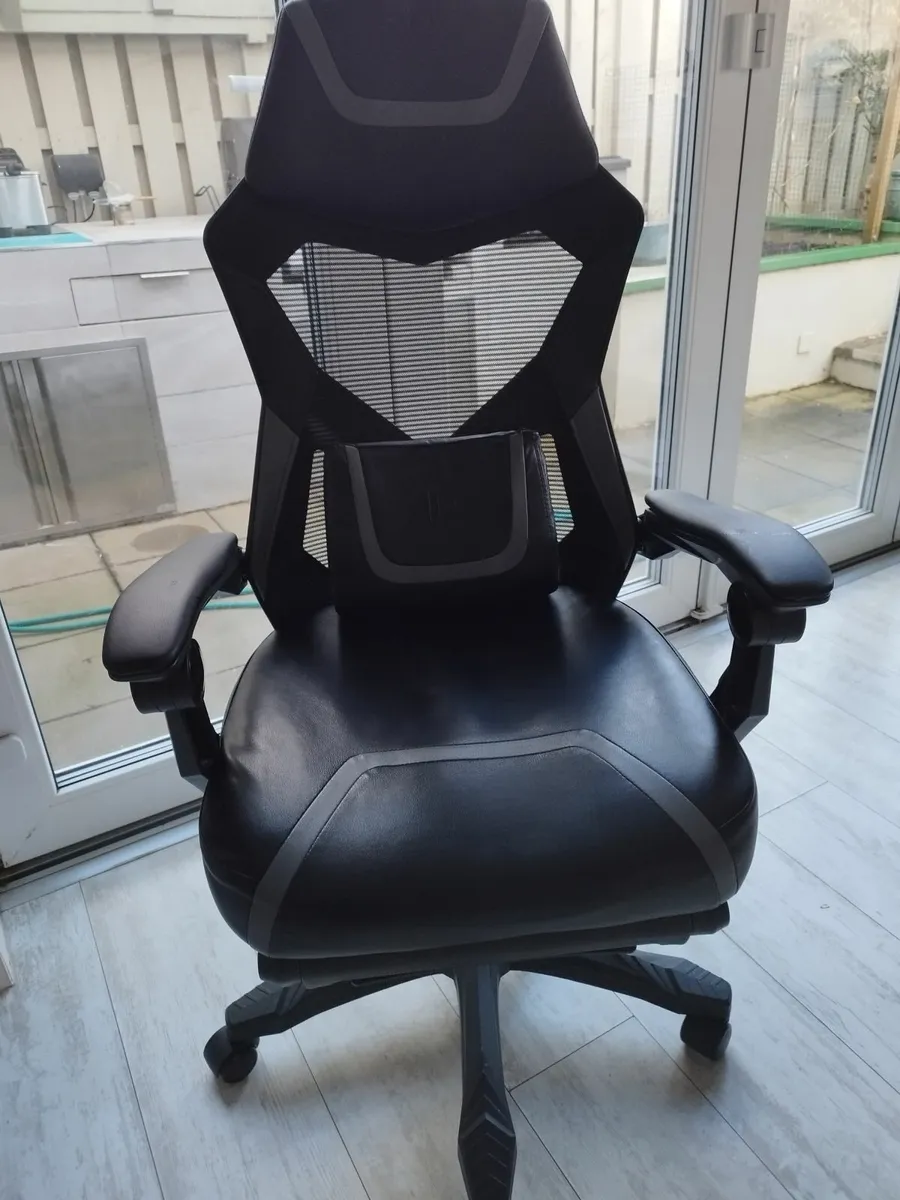 ADX Ergonomic Y 24 Gaming Chair - Image 1