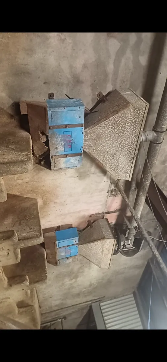 Cashman rope feeders - Image 2