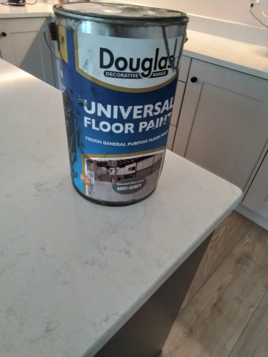 5lt Douglas floor plant