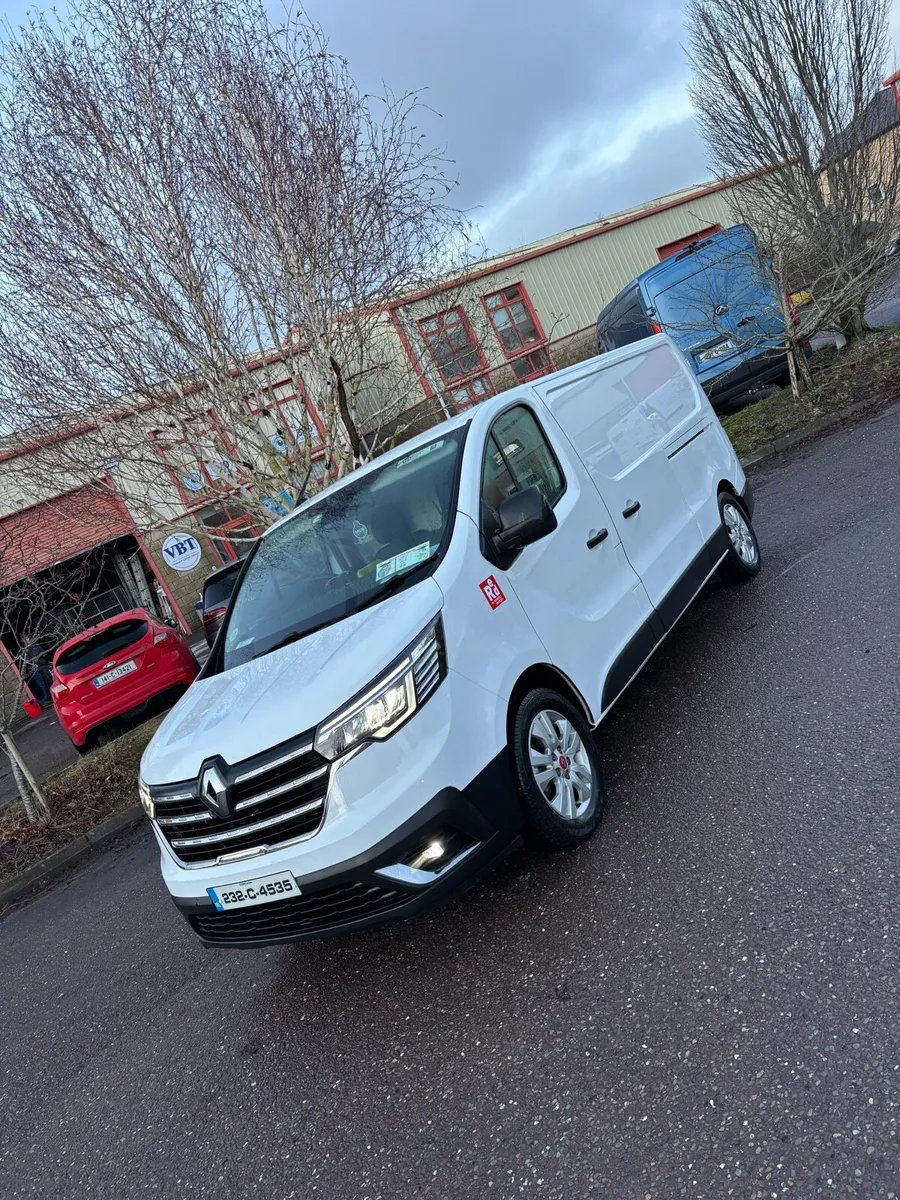 Renault Traffic long wheel base 130bhp - Image 3