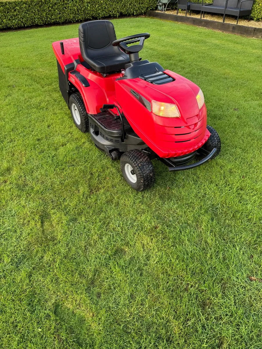 Ride on mowers - Image 1