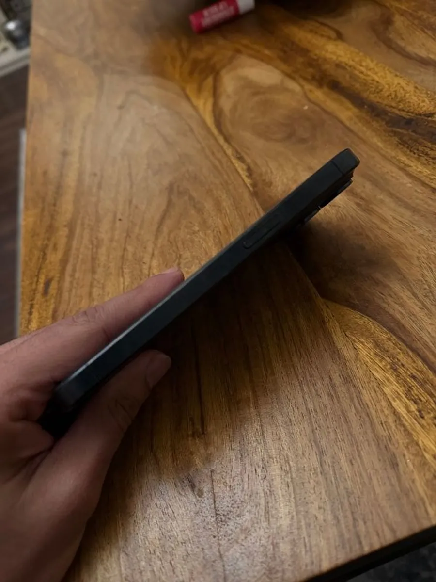 Iphone 15 Pro - Image 3