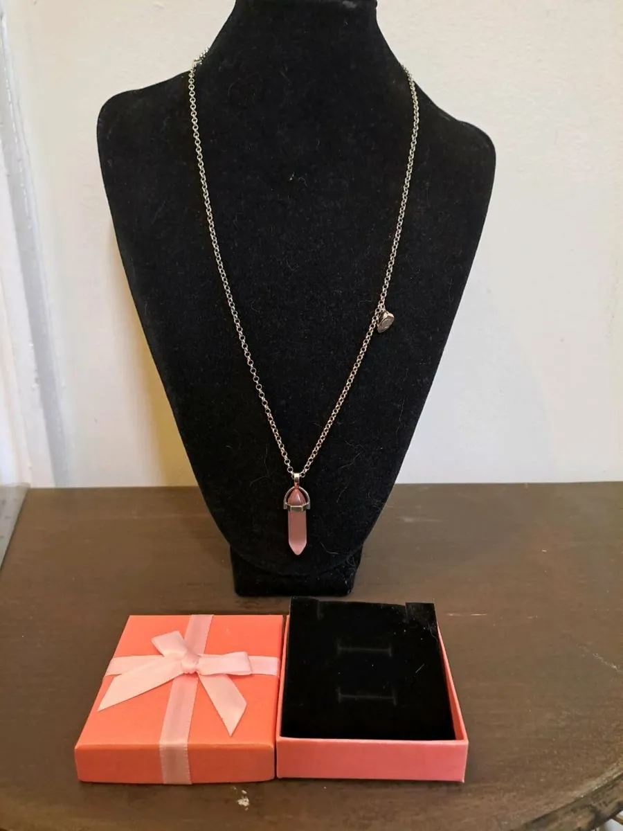 Rose Quartz Point Necklace Gift Boxed - Image 3