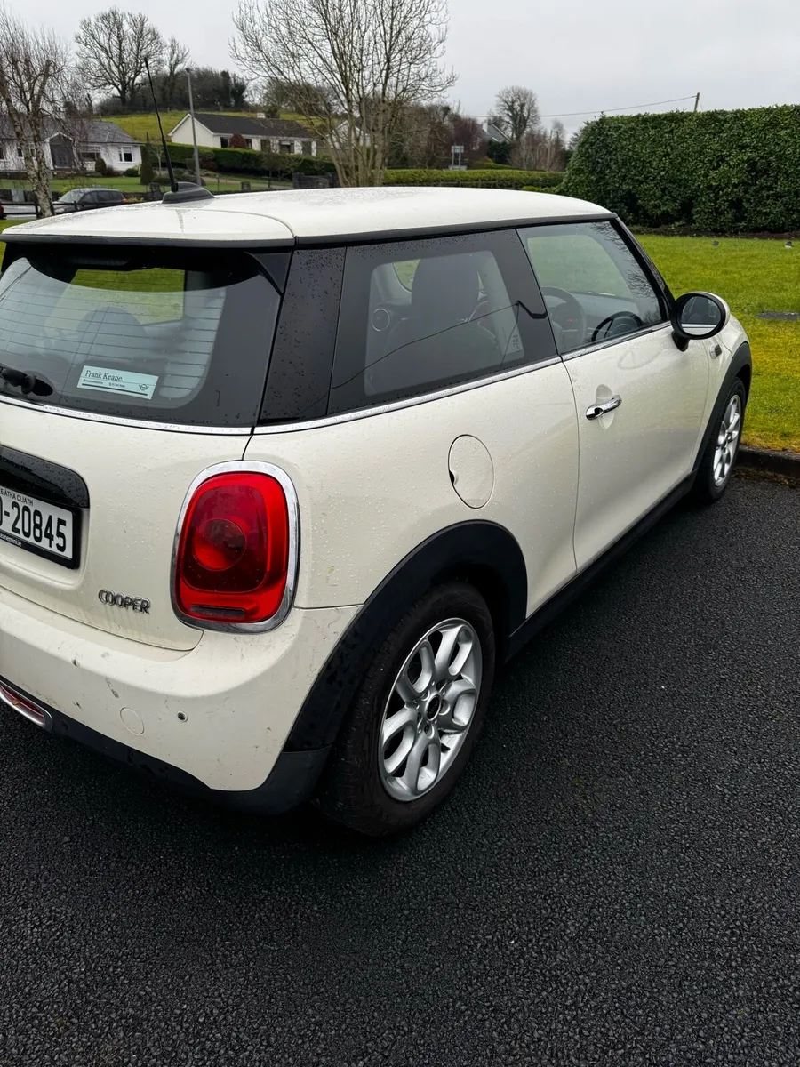 162 Mini Cooper 55k km - Image 3