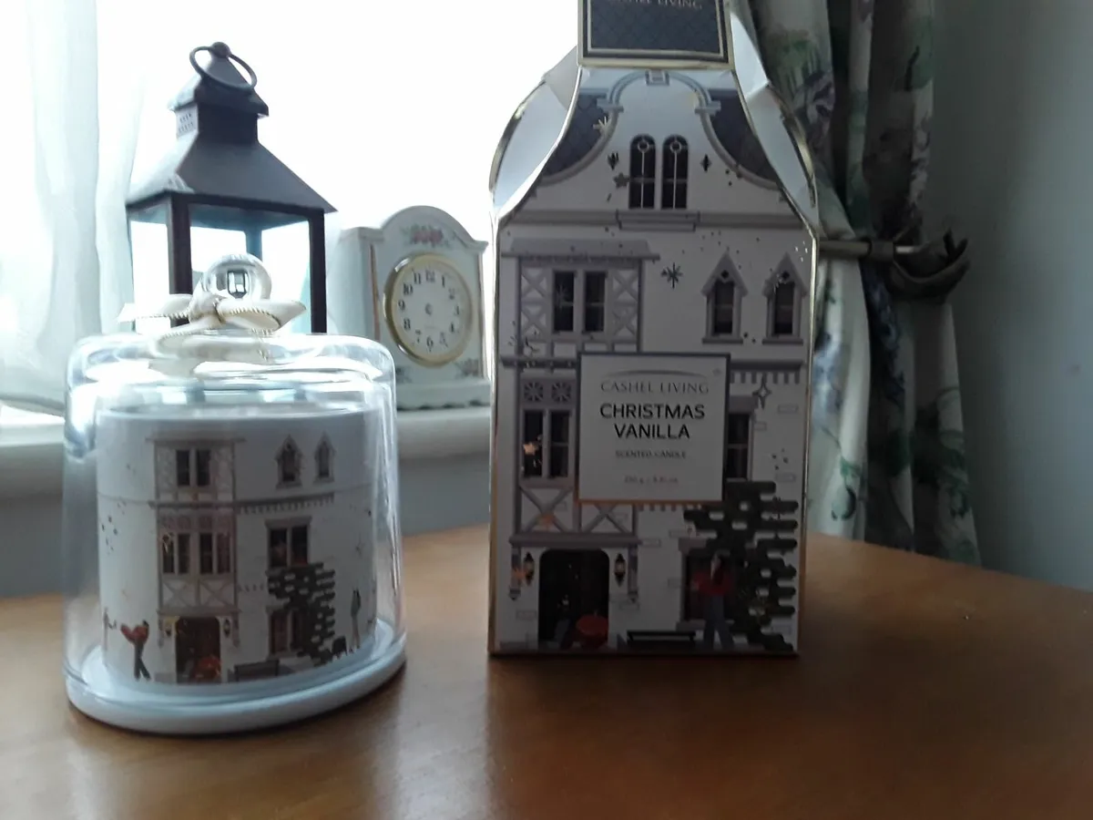 Unwanted gift lovely scented candle vanilla - Image 1