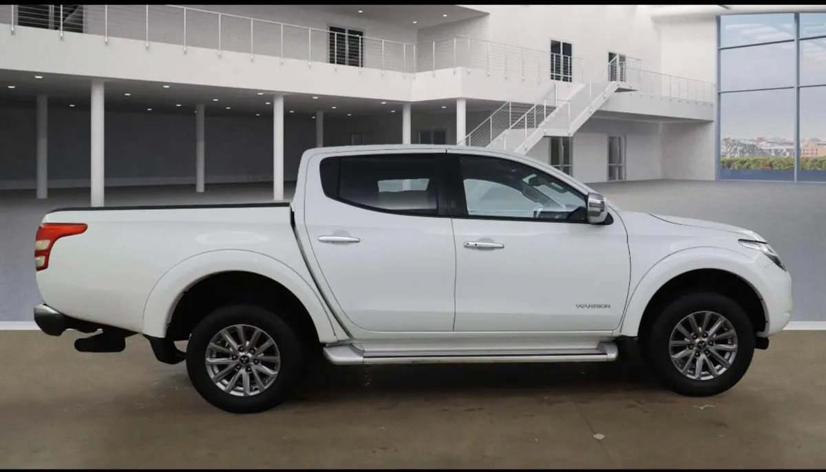 Mitsubishi L200 2018 - Image 2