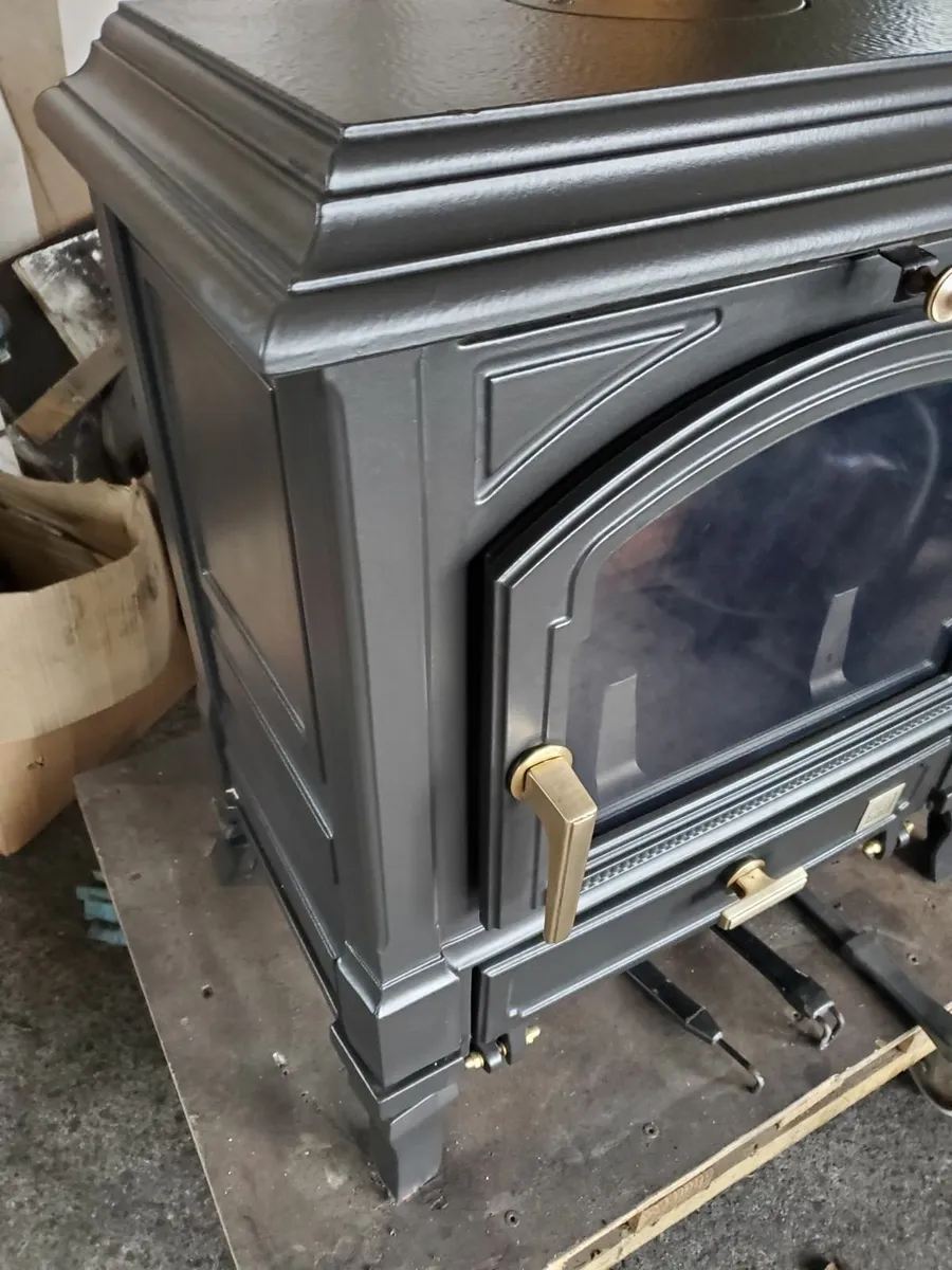 Nestor Martin 8kw solid fuel stove as new - Image 4