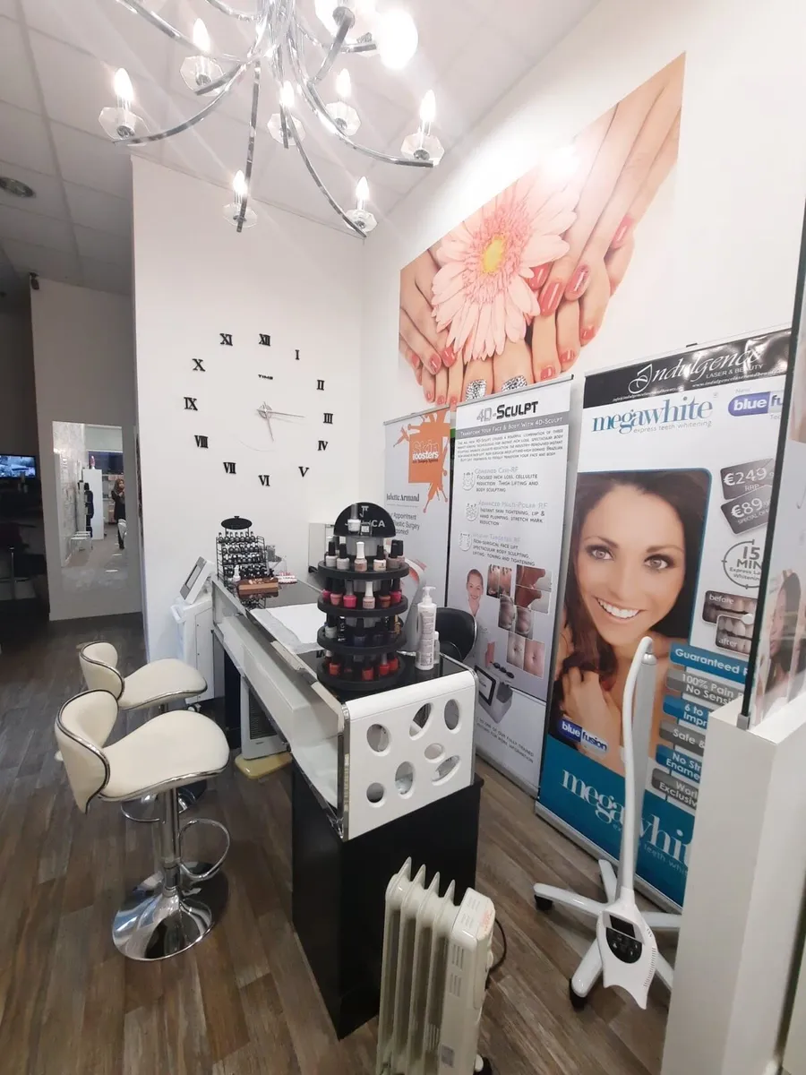 Pedicure chair nail station - Image 4