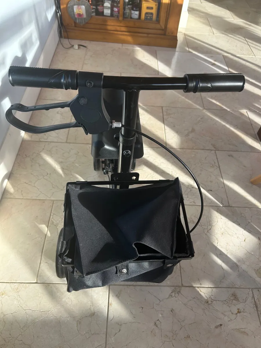 Knee Scooter - Image 1