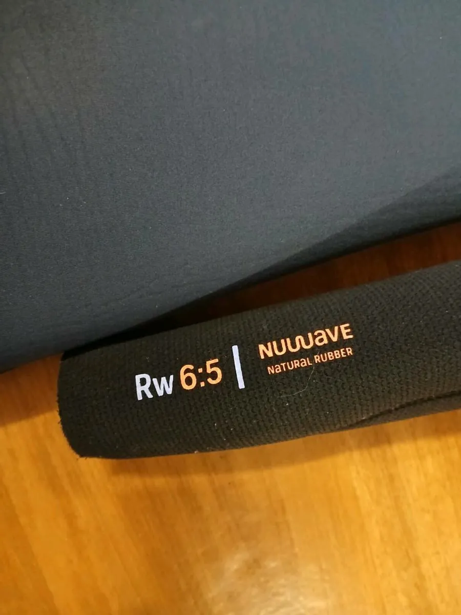 6/5mm  Hooded taped C-Skins wetsuit Ladies 8 - Image 3