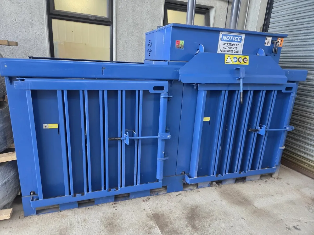 MACFAB Compactor Bailer/Cardboard/Plastic - Image 1