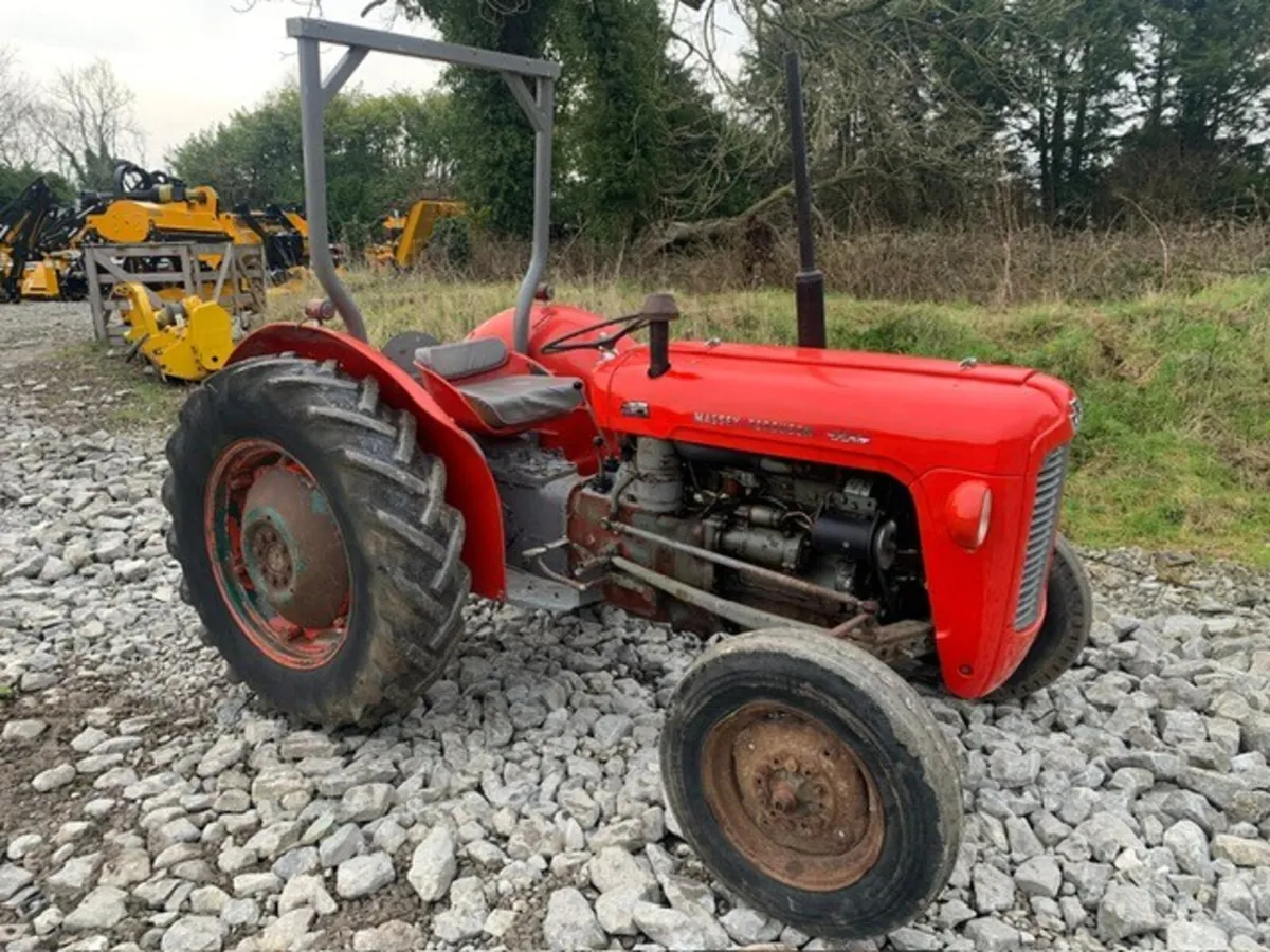 MF 35X C/W ROLLBAR, 3CYL - Image 1