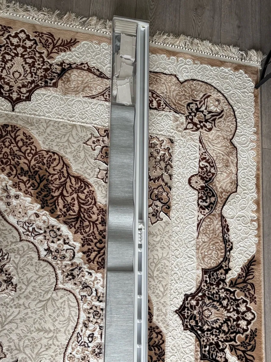 Cordless Vertical Blind Brand new - Image 3