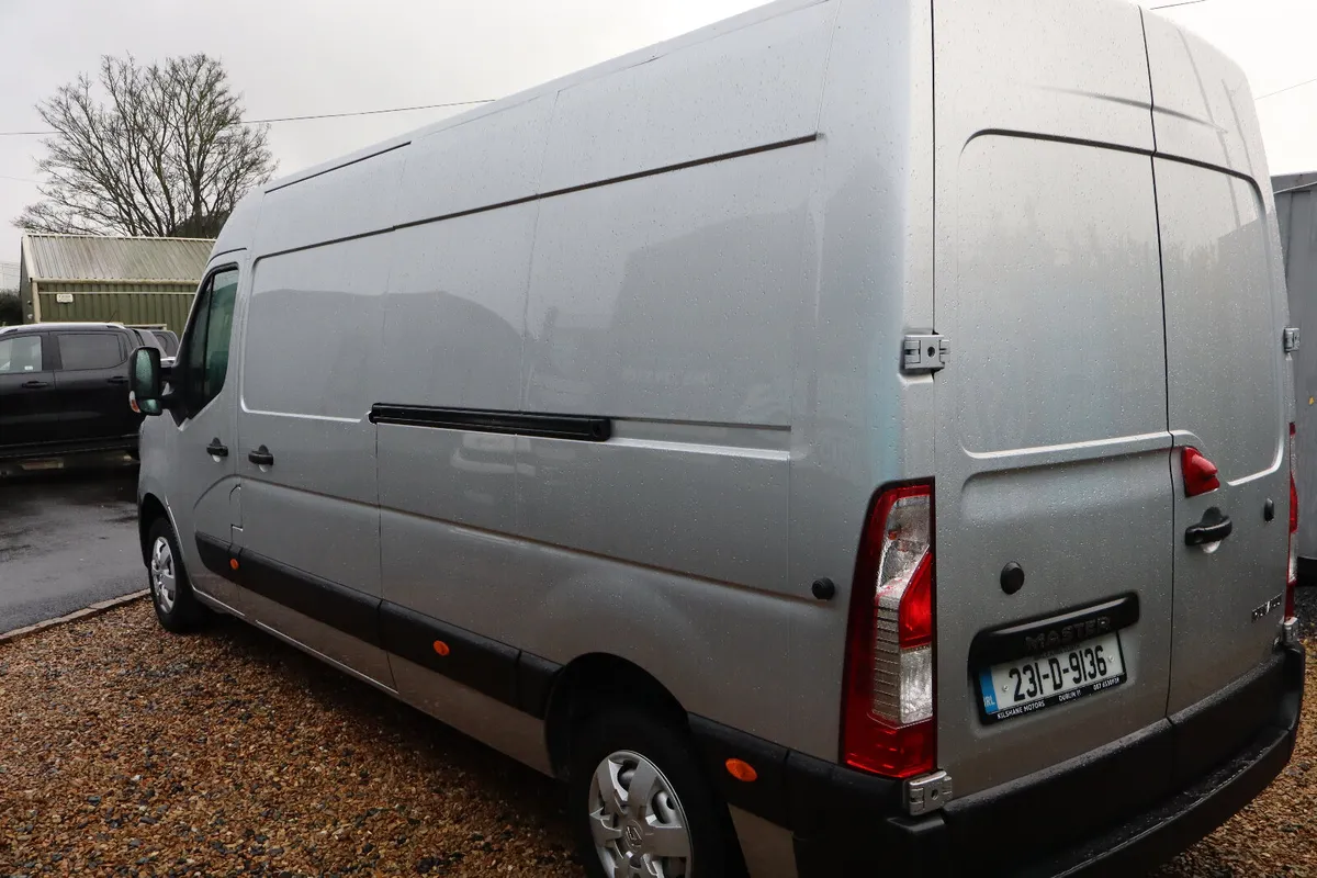 Renault Master LWB 2023 - Image 4