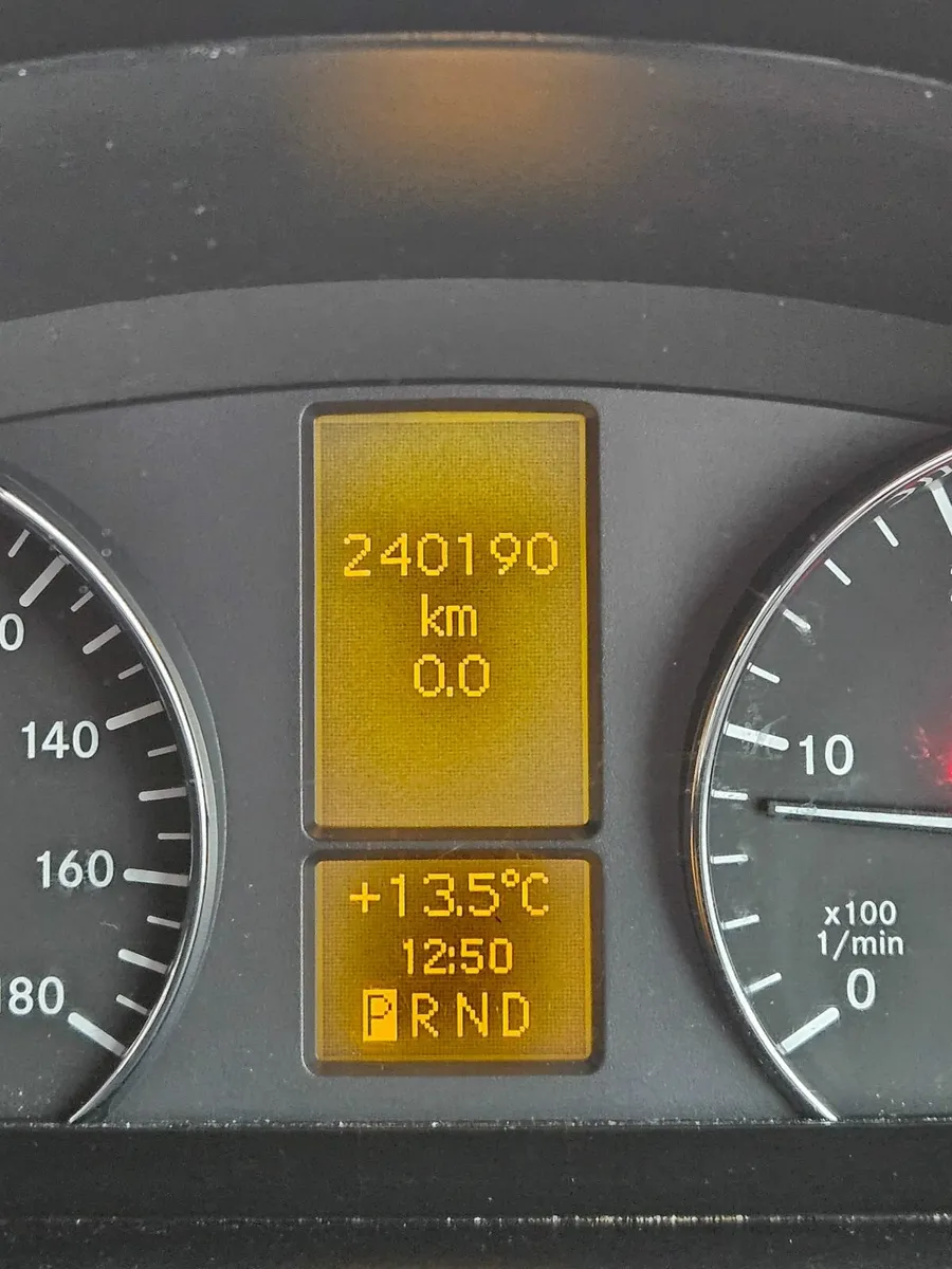 Mercedes-Benz Sprinter 2018 - Image 2