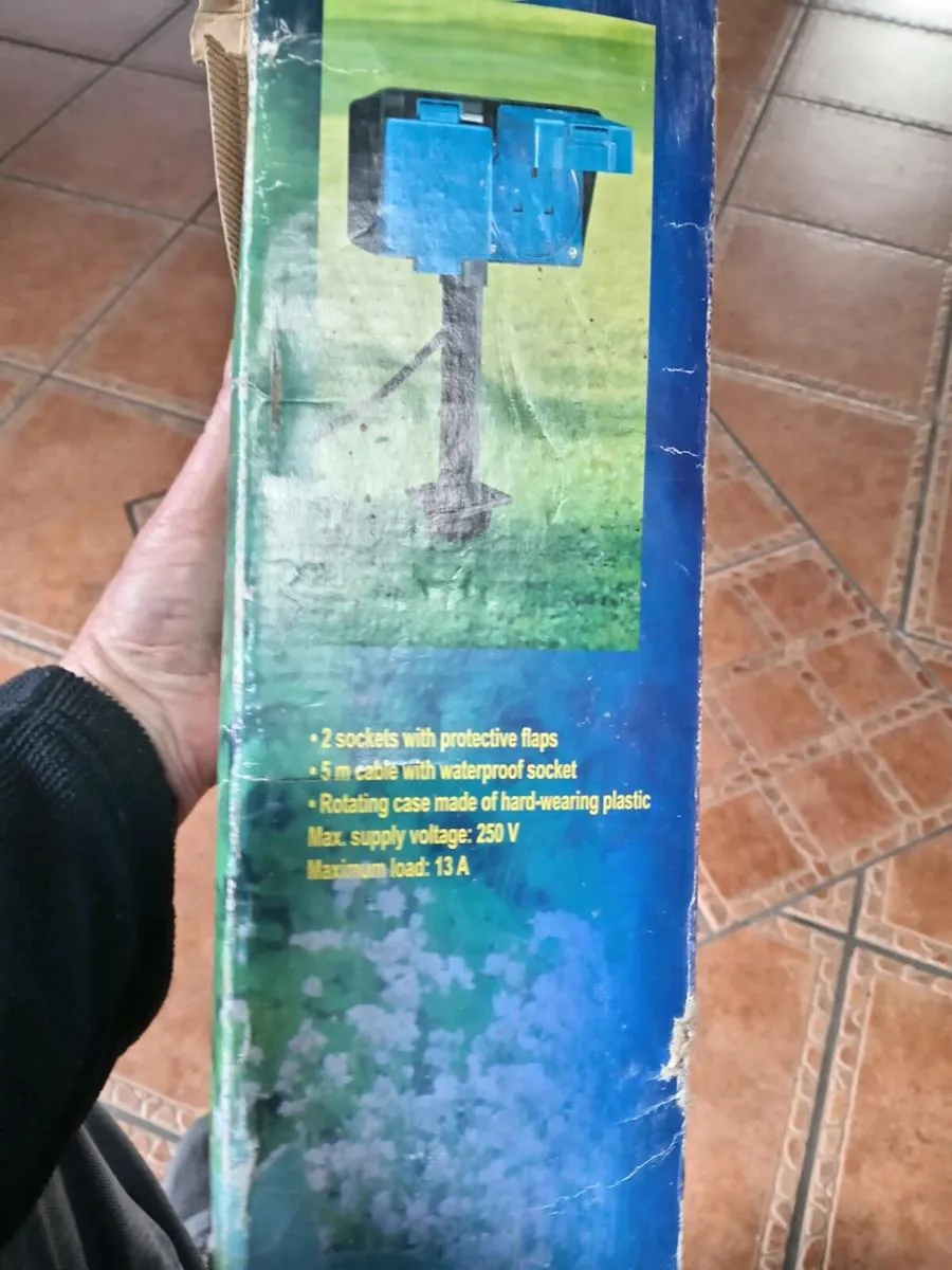 Outdoor double ectrical socket waterproof new - Image 2