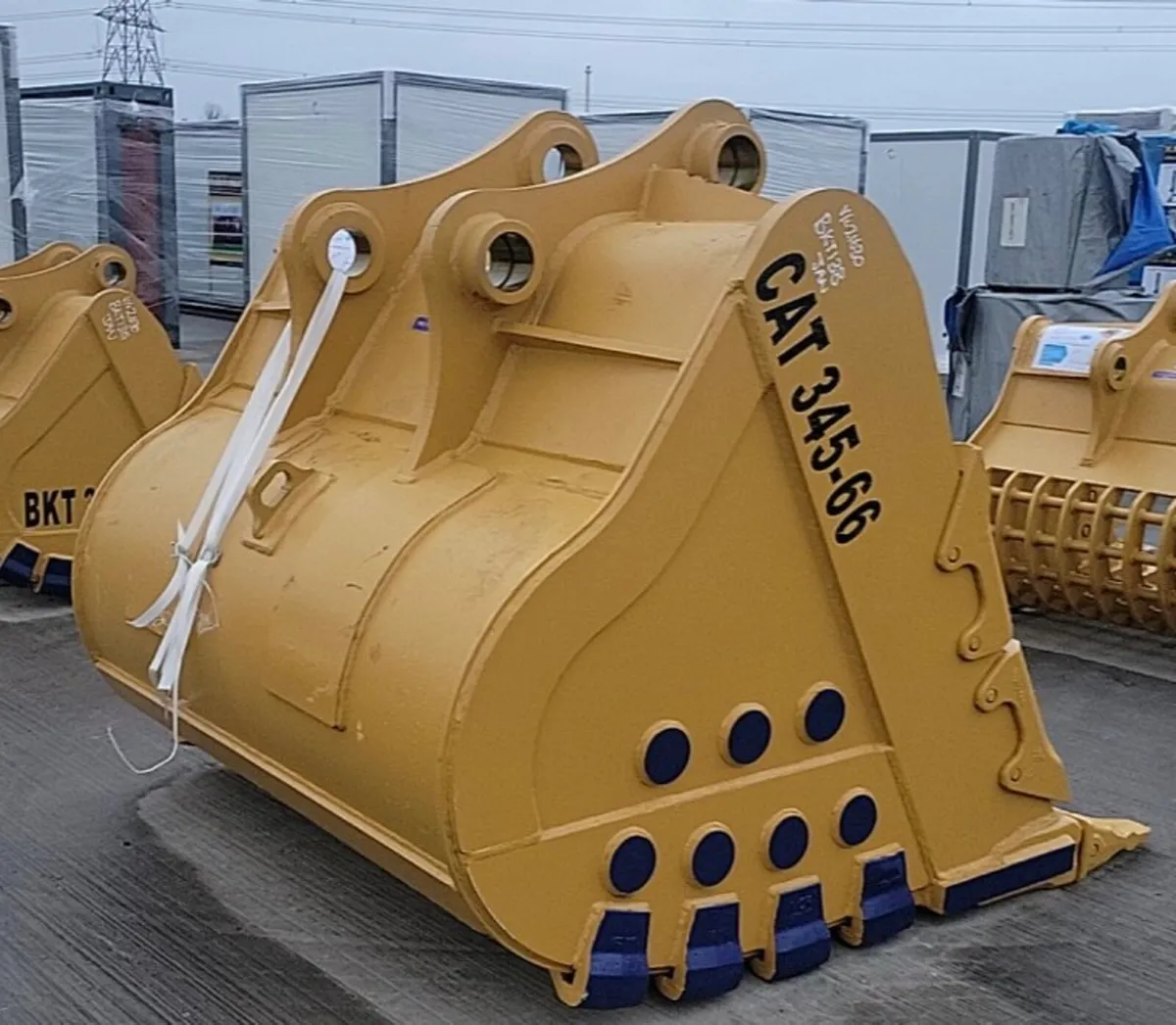 Rock bucket + Riddle bucket  20t 54 inch 80mm pins - Image 2