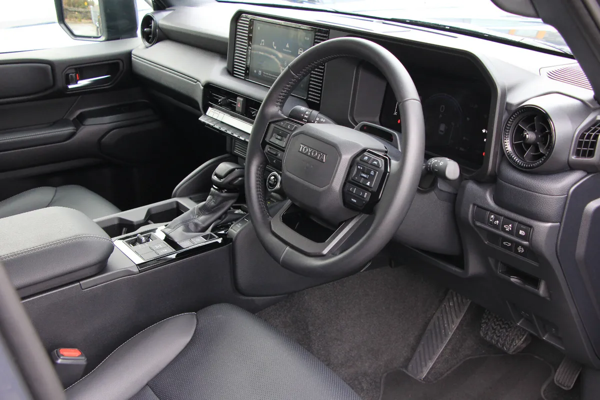 Landcruiser * IN STOCK * New Generation * 2 seat C - Image 3