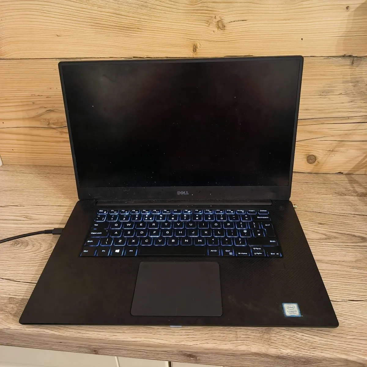 Dell XPS  / Intel i7-7700 / GeForce GTX 1050