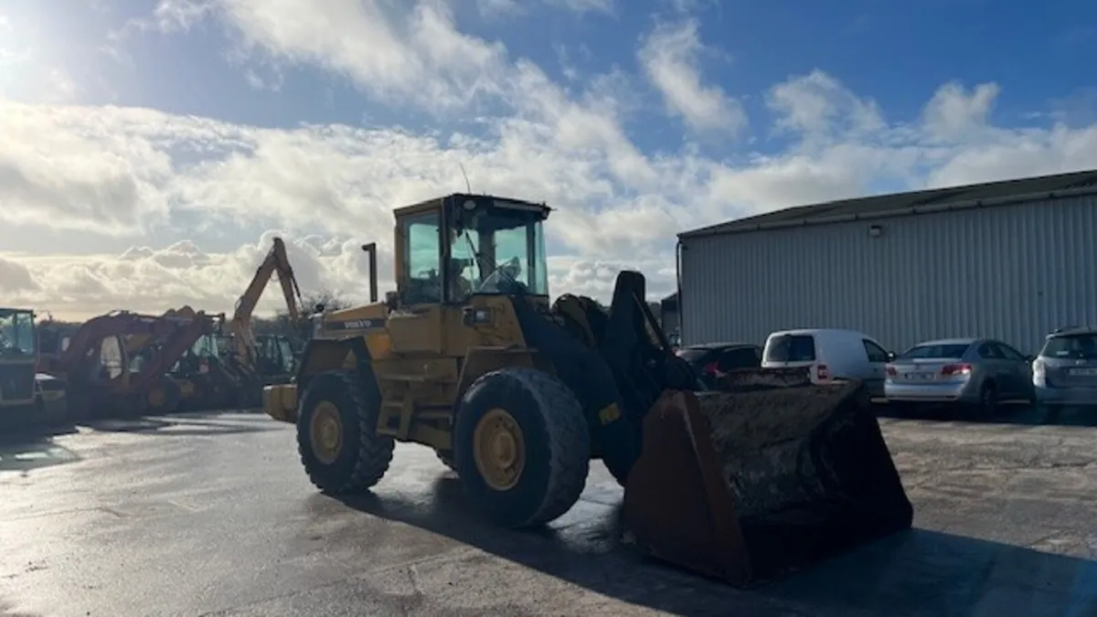 1997 Volvo L90 C - Image 4