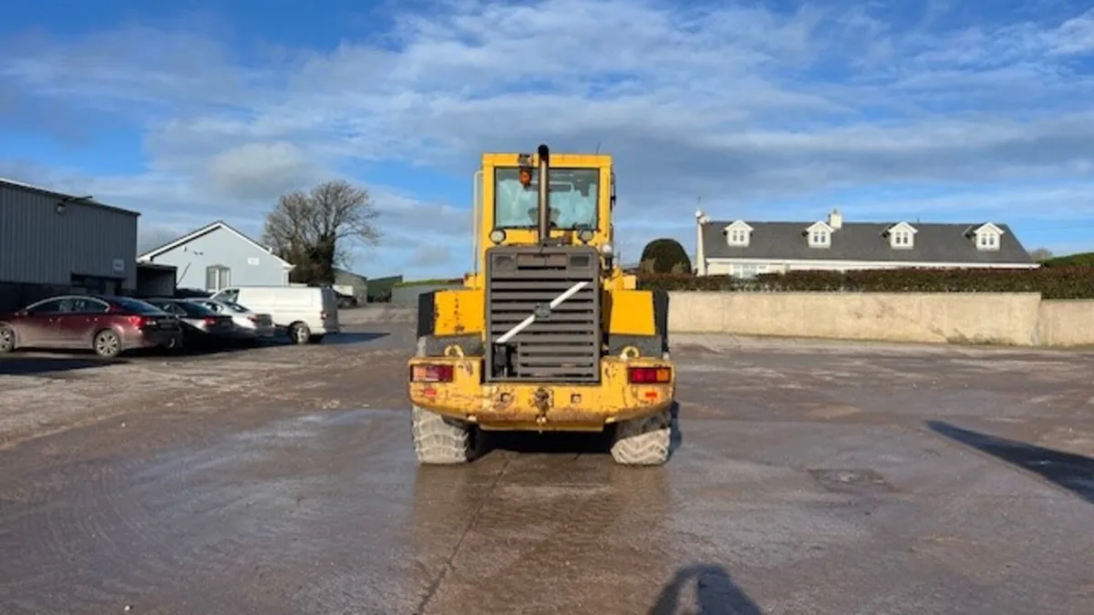 1997 Volvo L90 C - Image 2