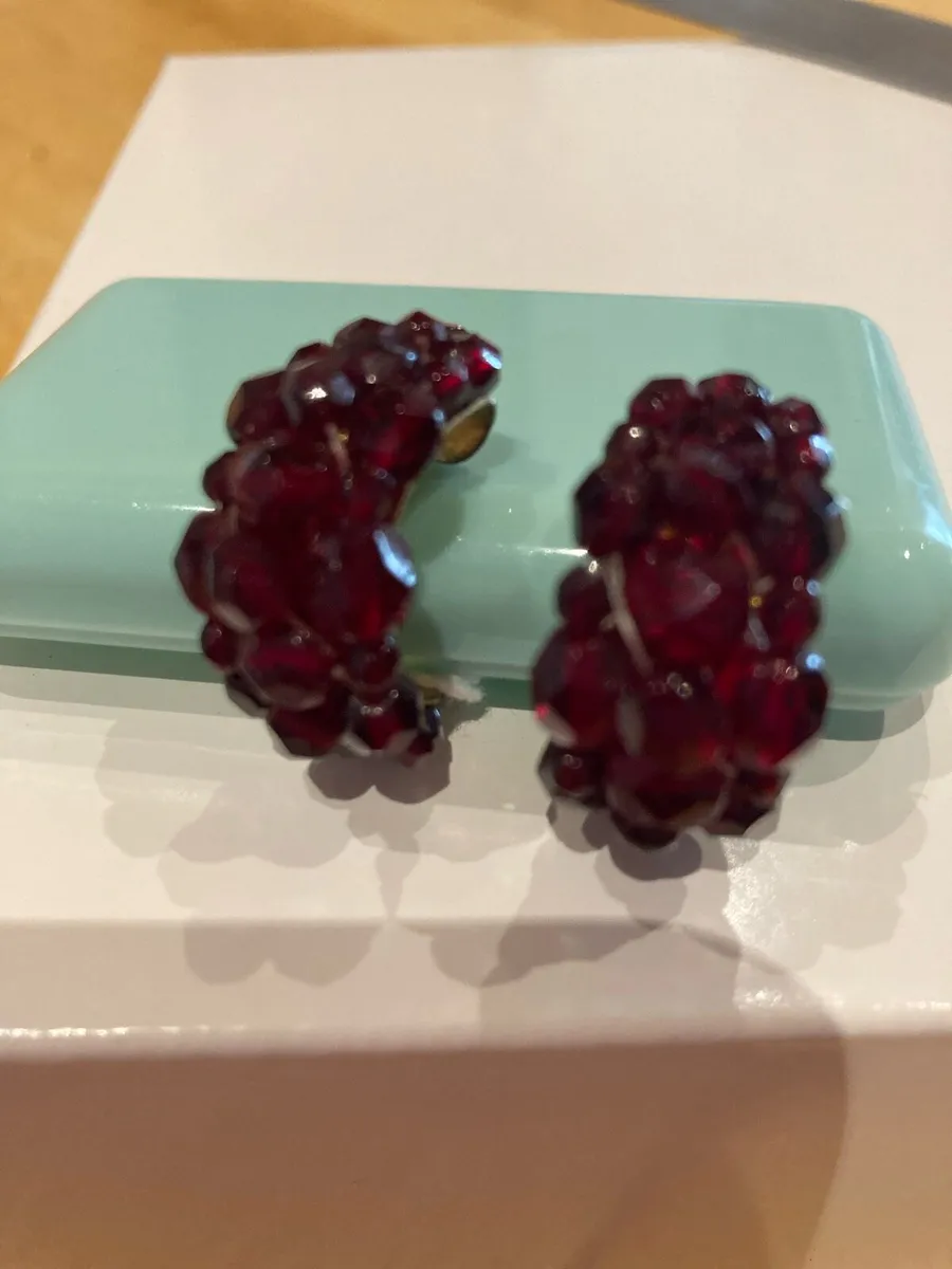 Vintage garnet clip on earrings - Image 1