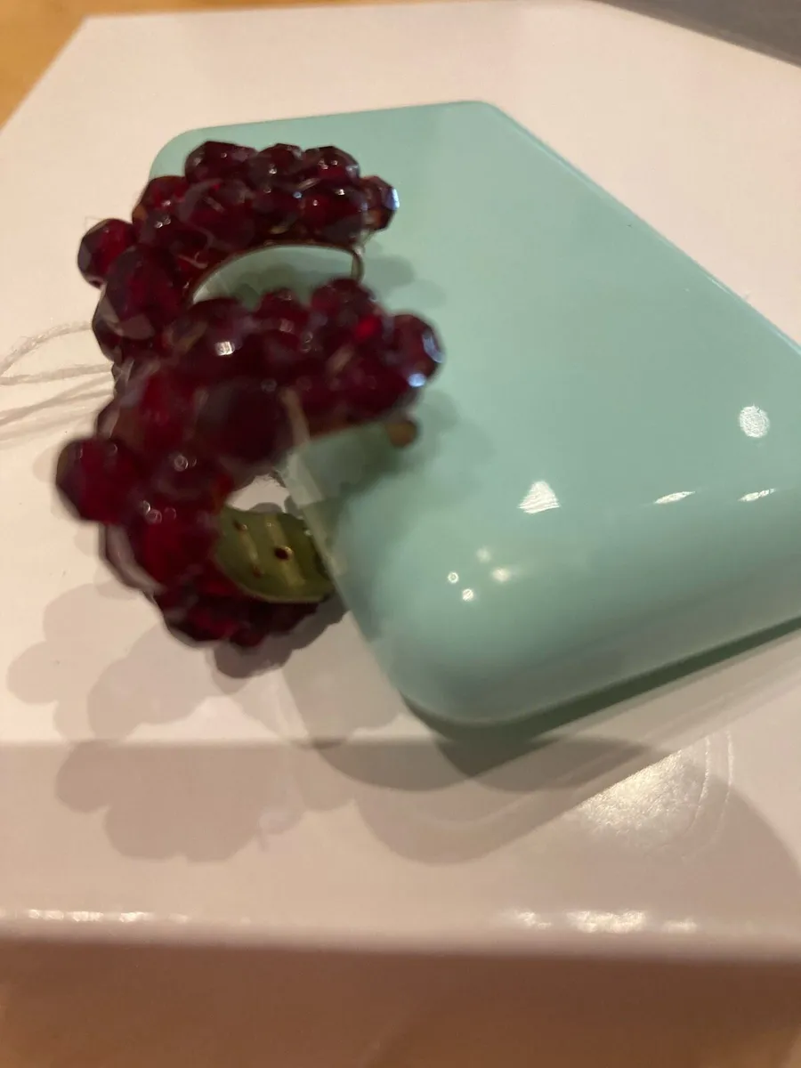 Vintage garnet clip on earrings - Image 2