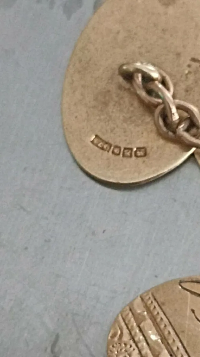 9ct gold at spot price - Image 2