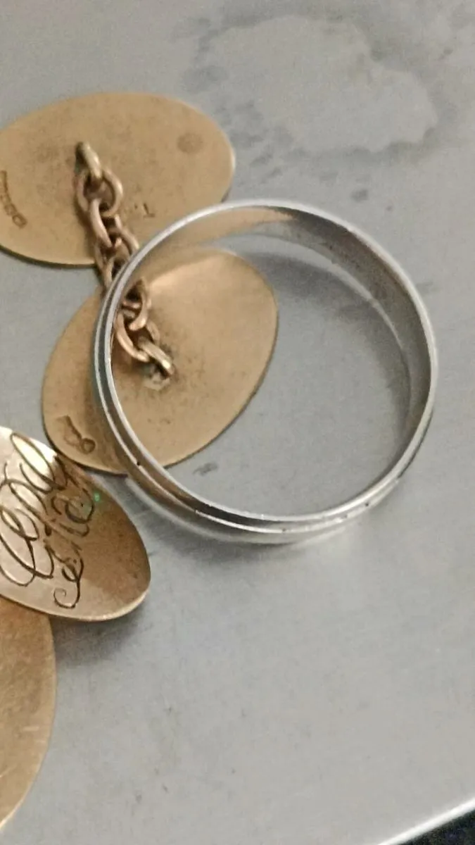 9ct gold at spot price - Image 3