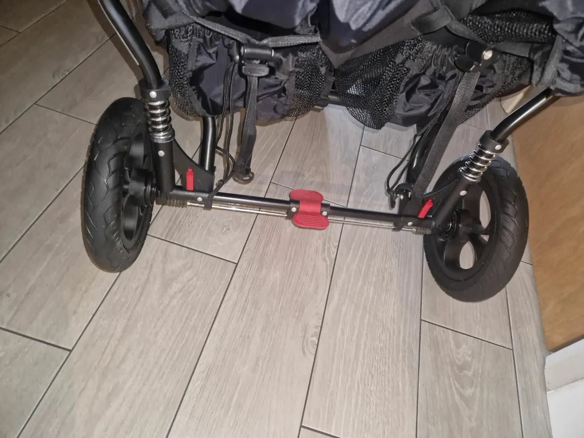 Spotless Out N About Double stroller - Image 3
