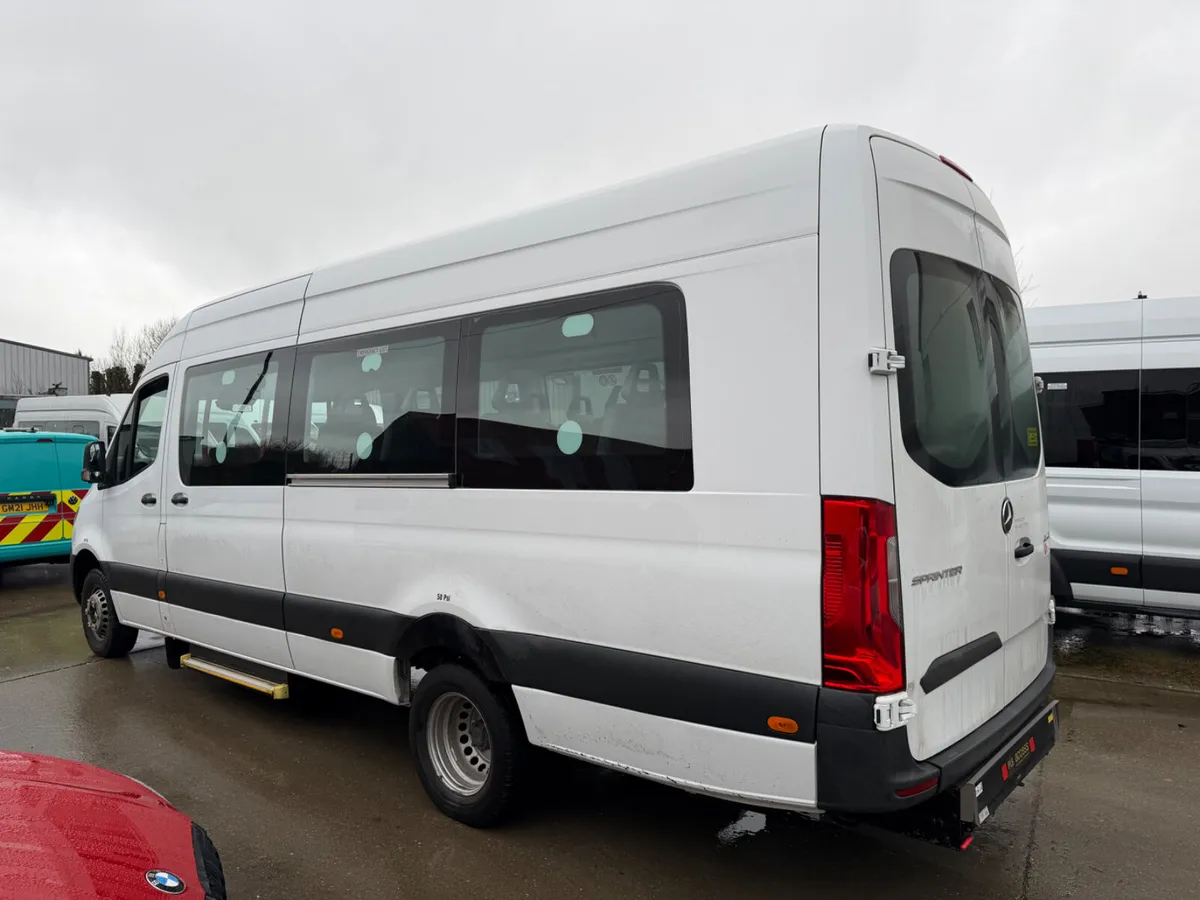 2022 MERCEDES SPRINTER 515 17 SEATER WAV - Image 4