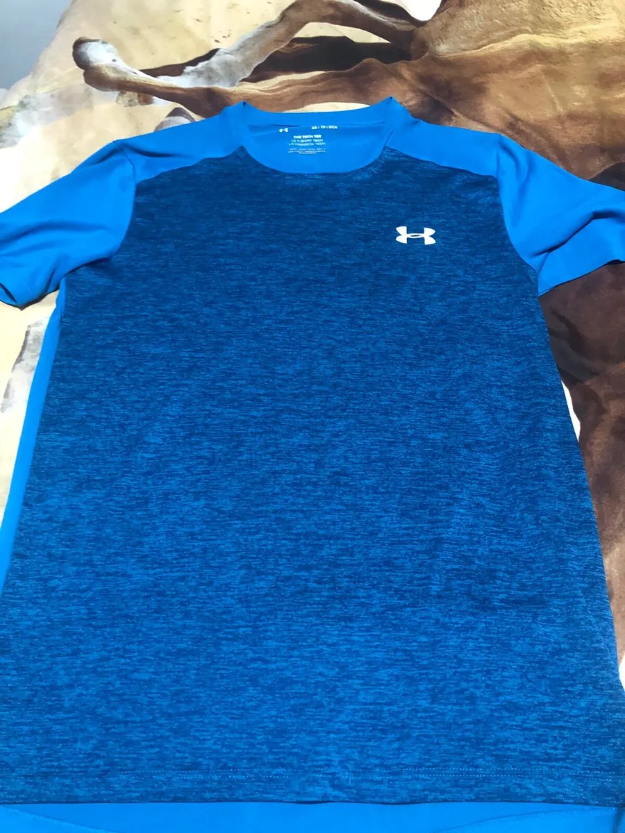 Boys under armour teeshirt size lXs €5 - Image 1