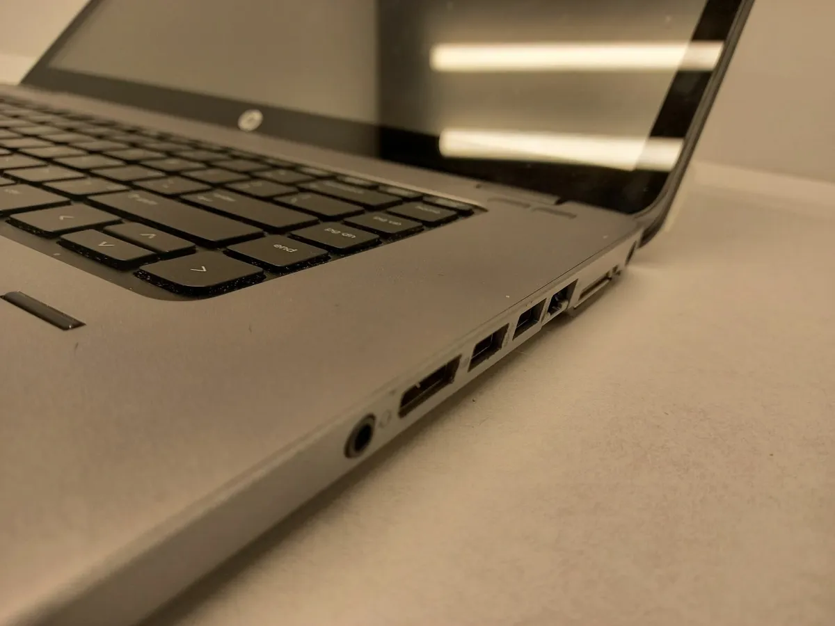 Online Auction Of A HP EliteBook & More! - Image 2